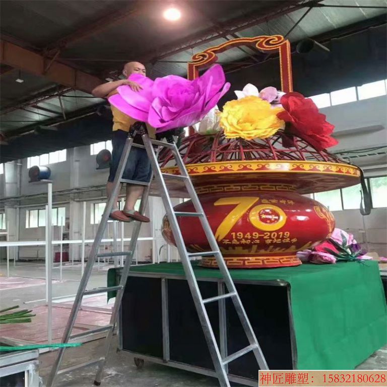 玻璃钢大花篮雕塑,花篮雕塑定做5