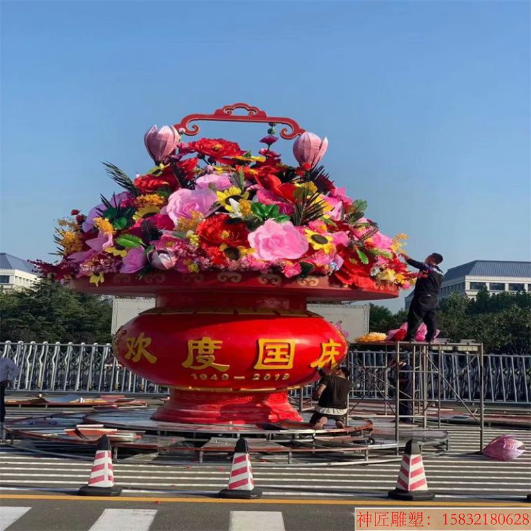 玻璃钢大花篮雕塑价格 花坛花篮雕塑价钱多少